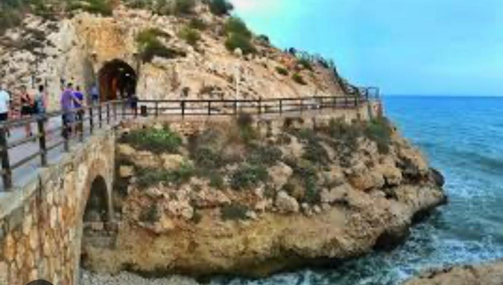 Torrevida 80 Metros De La Playa Y Piscina Abierta Lägenhet Rincón de la Victoria Exteriör bild
